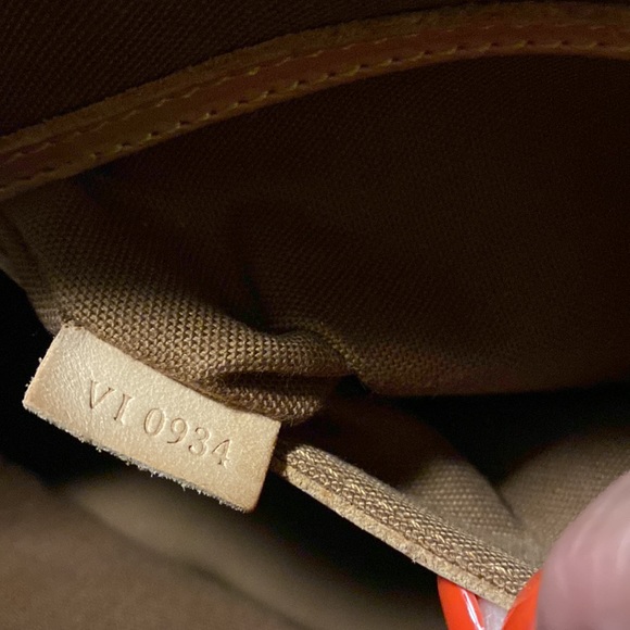 Louis Vuitton Alma bag Vintage - Picture 8 of 16